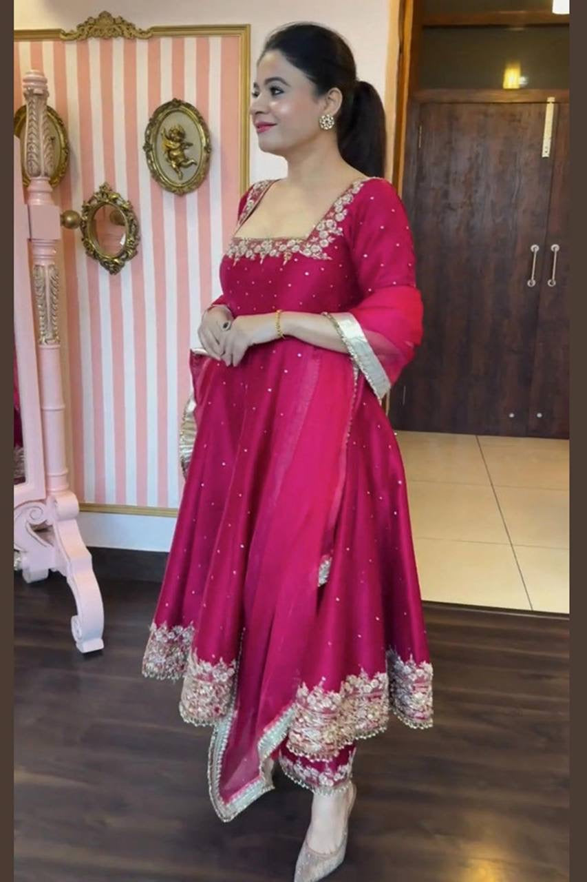 Fabulous pink red & black Anarkali Suit Set Of 3