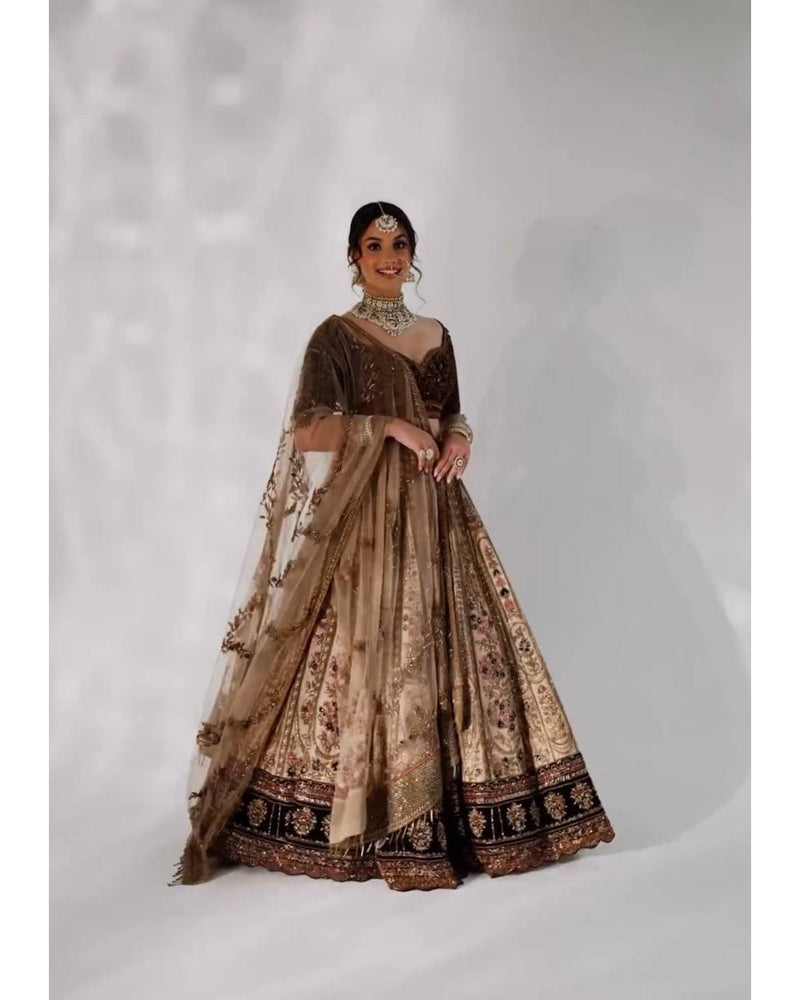 DAZZLE THIS WEDDING SEASON WITH OUR STUNNING LEHENGA SET