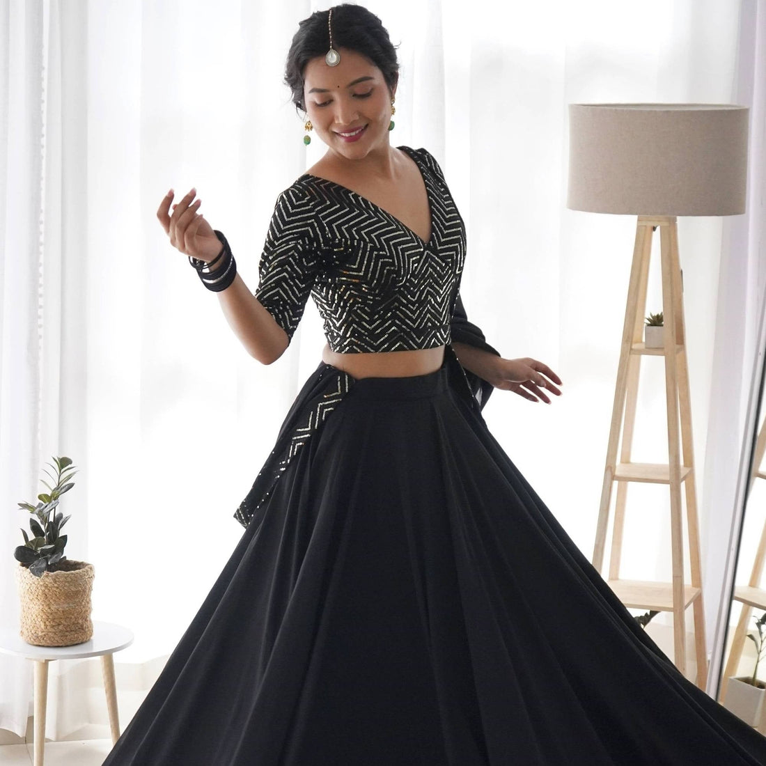 DISCOVER THE ELEGANCE OF OUR BLACK FULLY FLARED LEHENGA CHOLI