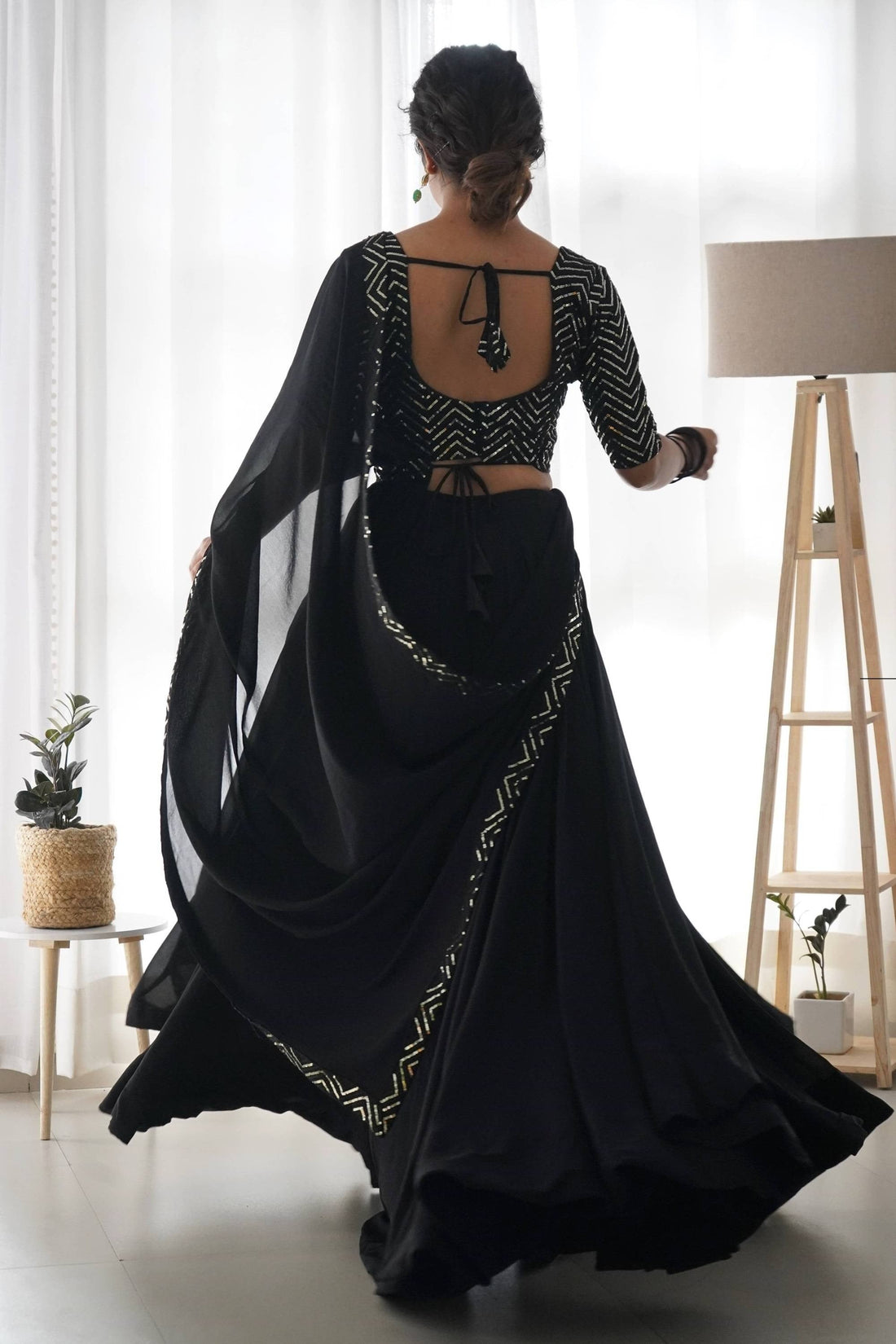 DISCOVER THE ELEGANCE OF OUR BLACK FULLY FLARED LEHENGA CHOLI