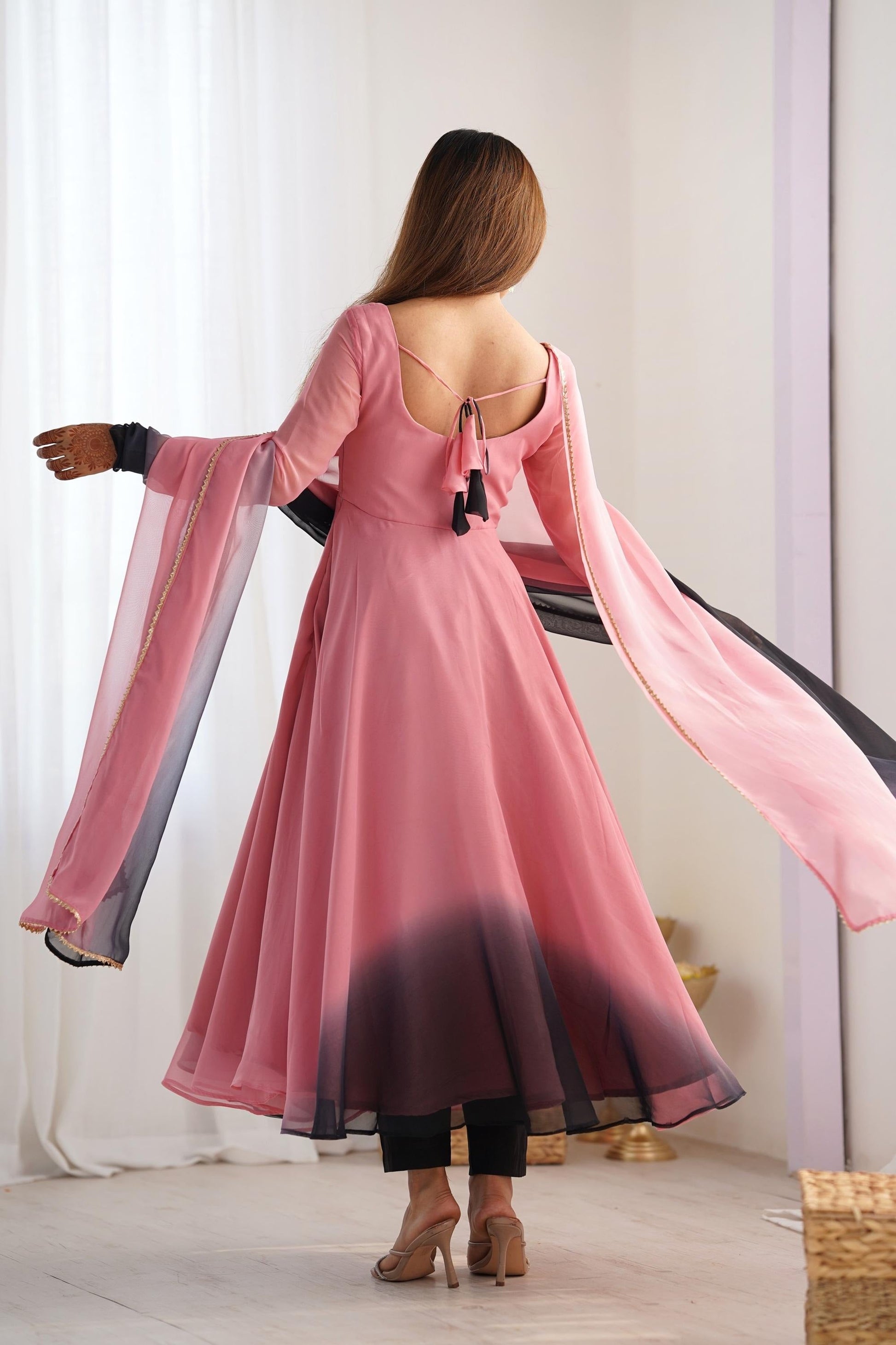 ELEGANT PINK FOX GEORGETTE ANARKALI SUIT