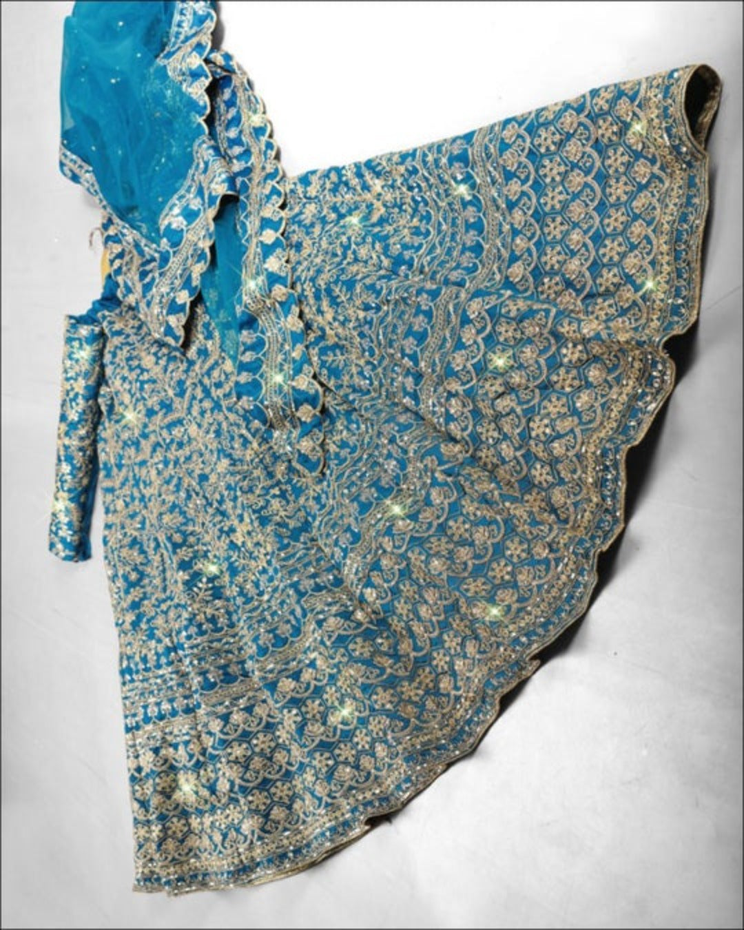 EMBROIDERED CORDING SEQUENCE BLUE WADDING LEHENGA CHOLI