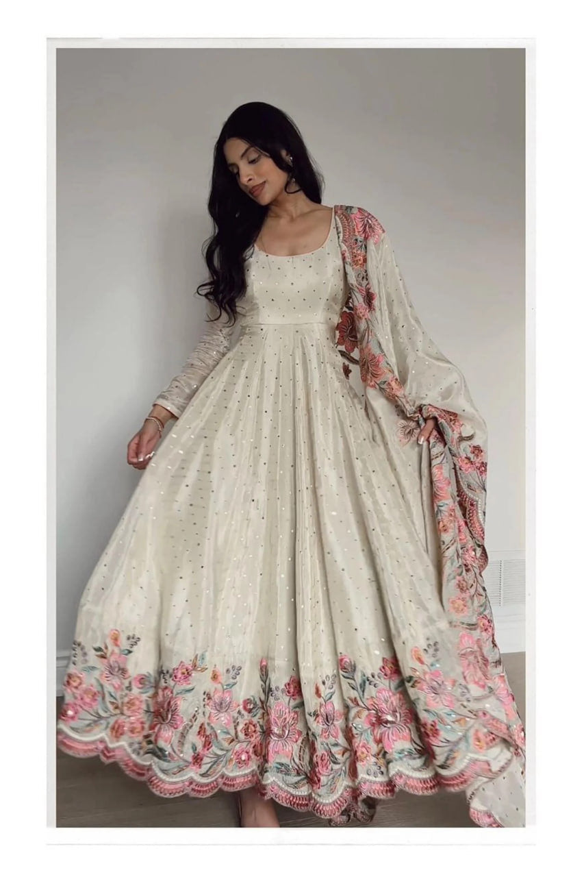 OFF-WHITE VICHITRA SILK GOWN SET