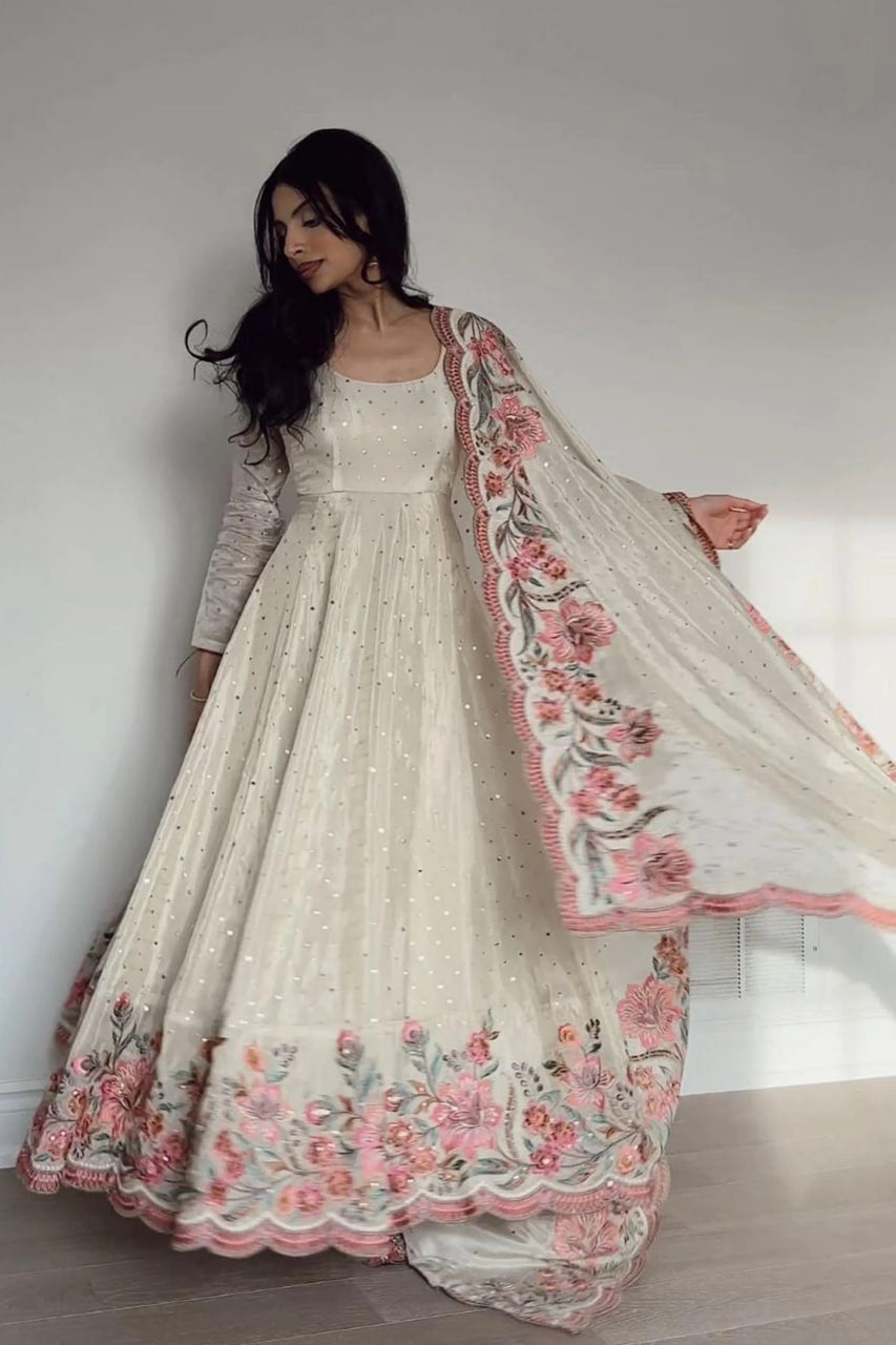 OFF-WHITE VICHITRA SILK GOWN SET