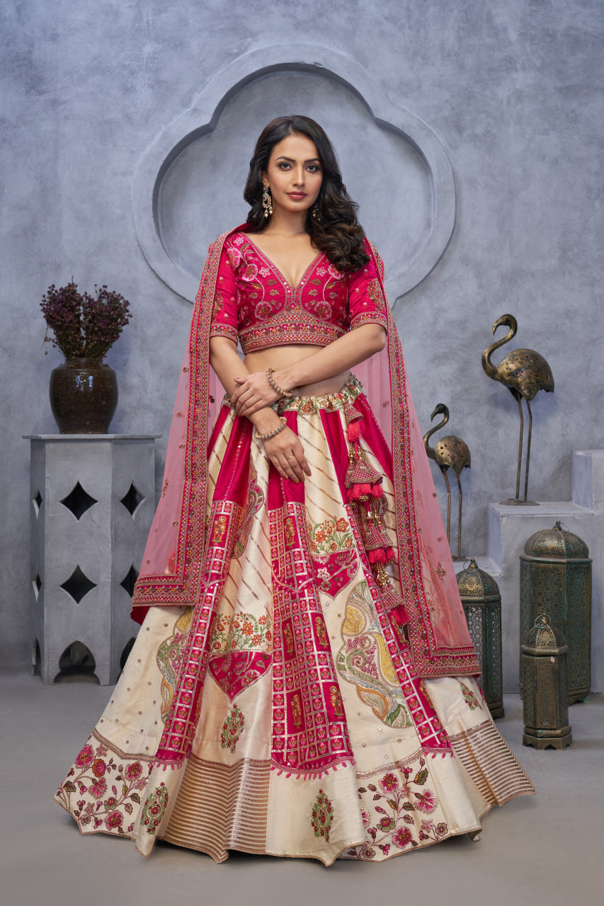 REGAL ELEGANCE – RED & WHITE RAW SILK LEHENGA WITH PAISLEY MOTIFS & SHEER PINK DUPATTA