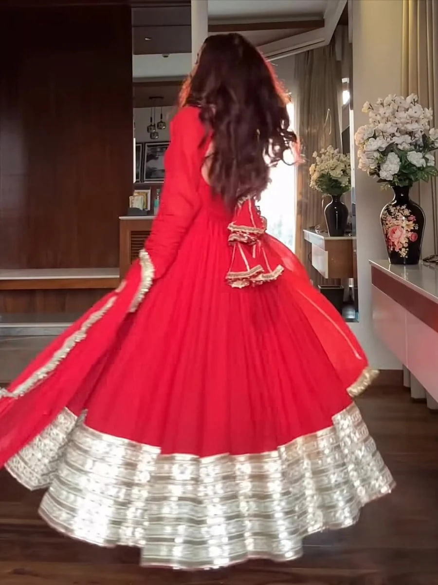 MAHARANI RED KARVA CHAUTH SPECIAL ANARKALI SUIT SET – ROYAL ELEGANCE