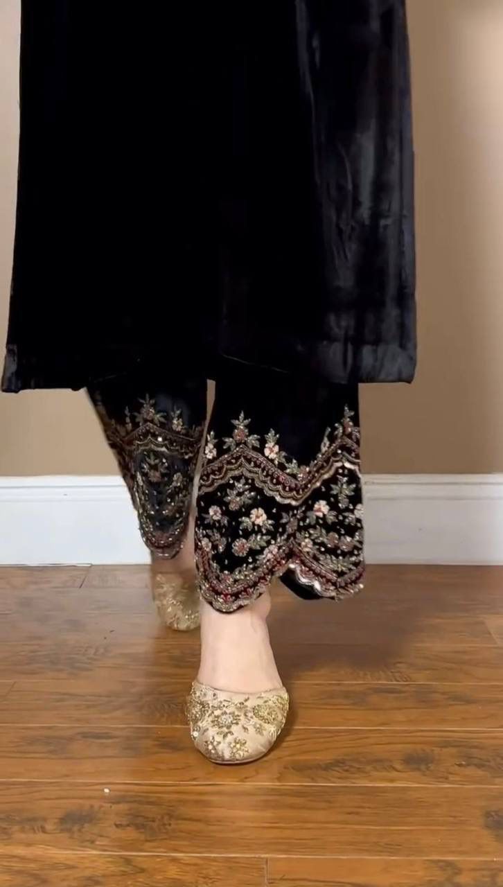 PREMIUM VELVET SALWAR KAMEEZ – ROYAL FESTIVE WEAR